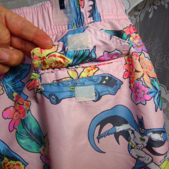 Batman Mesh Lined Swim Trunks Men's XL Pink Hawaiian Floral Surf Elastic Pre-own - Picture 8 of 16